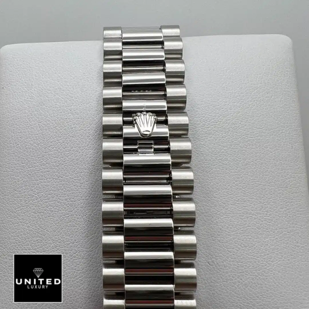 Rolex Day Date Olive Diamond Inspired 4 Rolex Day Date 228349RBR Inspired Stainless Steel Oyster Bracelet on the Rolex logo