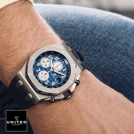Audemars Piguet Royal Oak Blue Dial Inspired on the man wrist