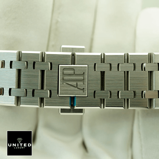 Audemars Piguet Royal Oak 15451ST Stainless Steel Inspired on the hand