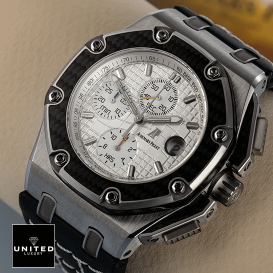 Ap Royal Oak 26030IO.OO_.D001IN.01 White Dial Inspired on the cream stand