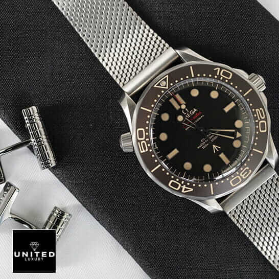 Omega Seamaster Black Bezel & Dial Inspired on the black fabric