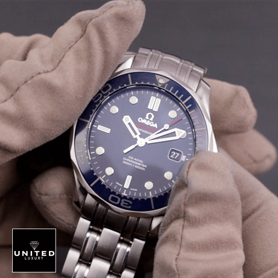 Omega Seamaster Blue Dial Stainless Steel Bracelet Inspired on the glove hand