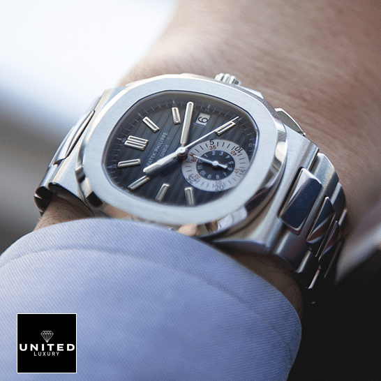 Patek Philippe Nautilus Blue Dial Steel 59801A-001 Inspired on the man wrist
