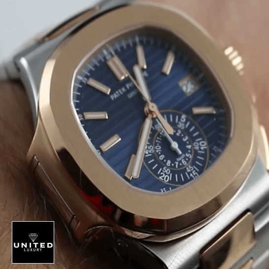 Patek Philippe Nautilus Blue Dial Gold Bezel Inspired on the man wrist