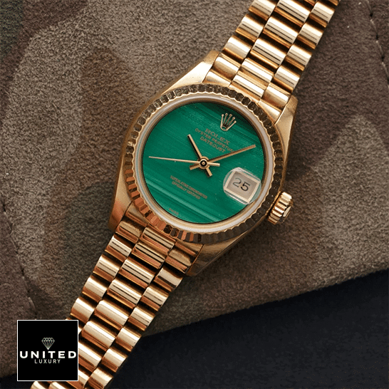 Rolex Datejust 69178 Yellow Gold Oyster Bracalet & Fluted Bezel Inspired in the table