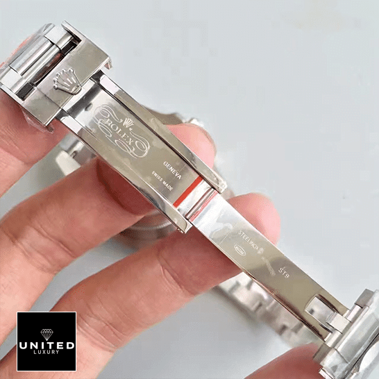 Rolex Datejust 36 Perpetual 116200 Oyster Bracelet Inspired open fold clasp on the Rolex Logo